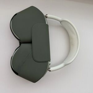 Apple AirPods Max Green | Over-Ear Headphones with Case
